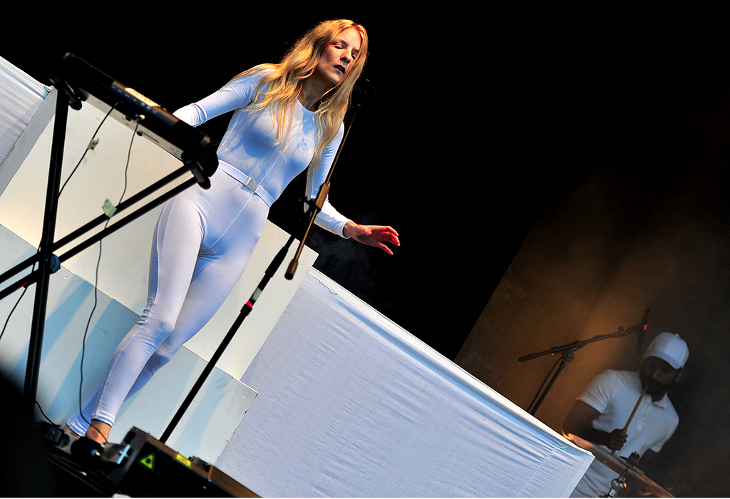Festival24, Iamamiwhoami, Popaganda